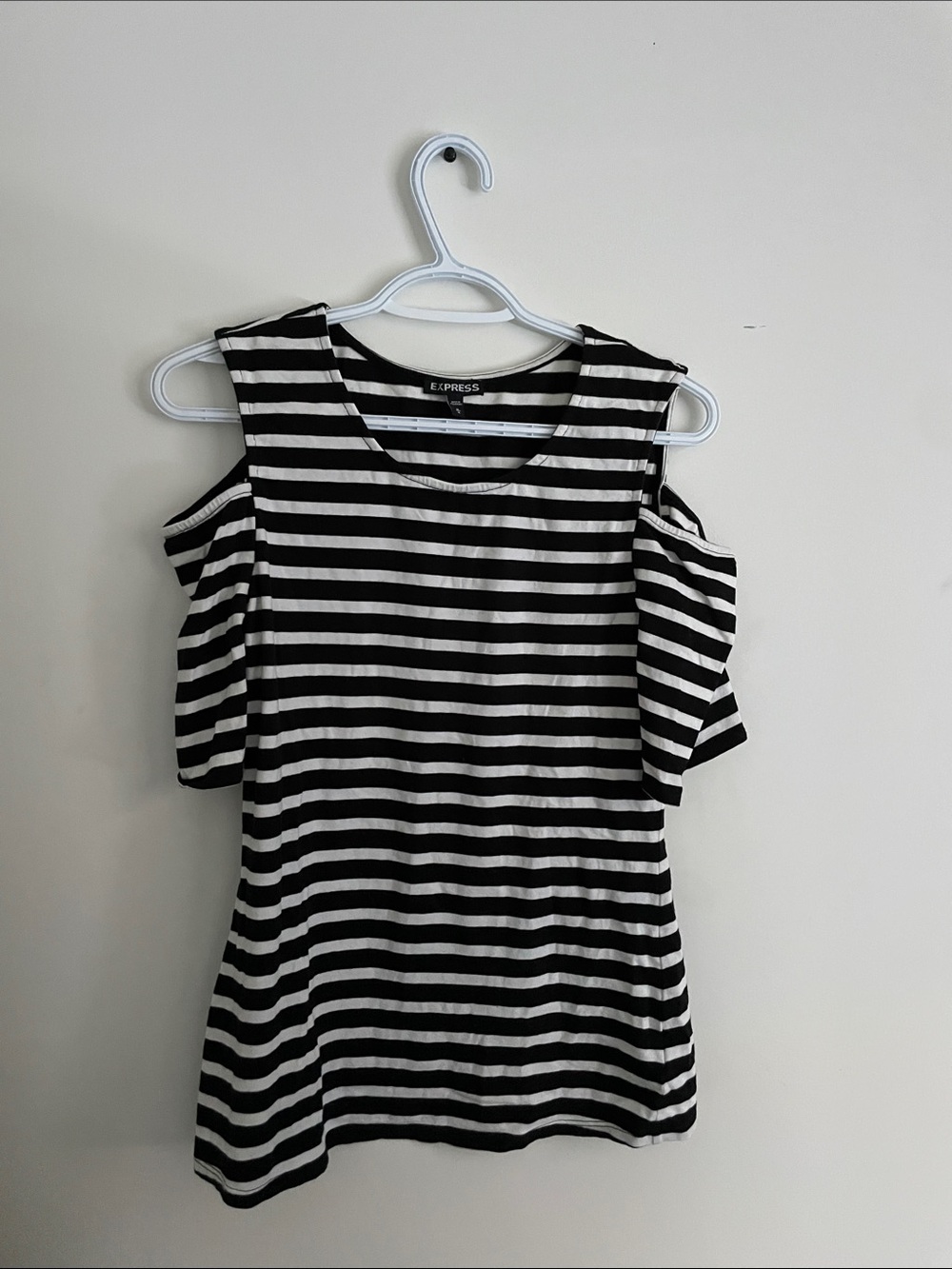 34 Express Black & White Striped Cold-Shoulder Tee